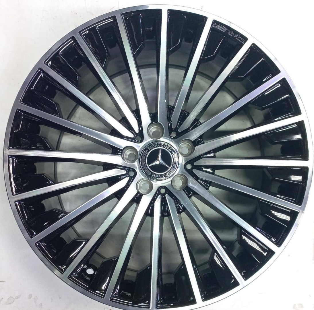 Mercedes-Benz Mercedes-Benz 016 8.5/9.5x20/5x112 D66.6 ET51.35 4 диска черный, серебристый