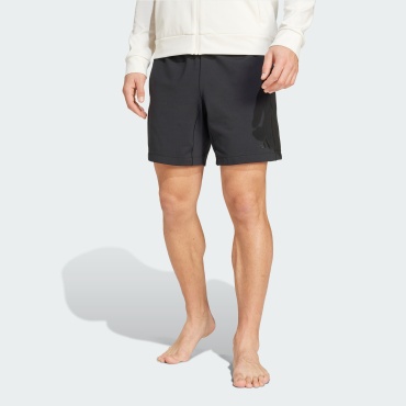 Спортивные шорты adidas PUREMOTIONSHORT черный