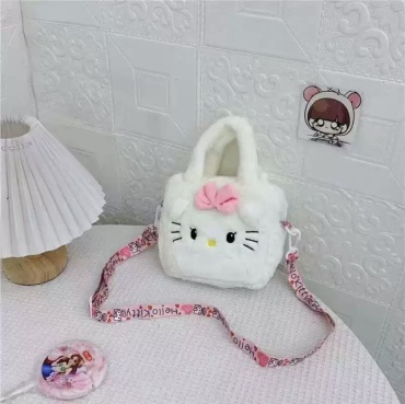 Сумка-рюкзак Hello Kitty плюш белый