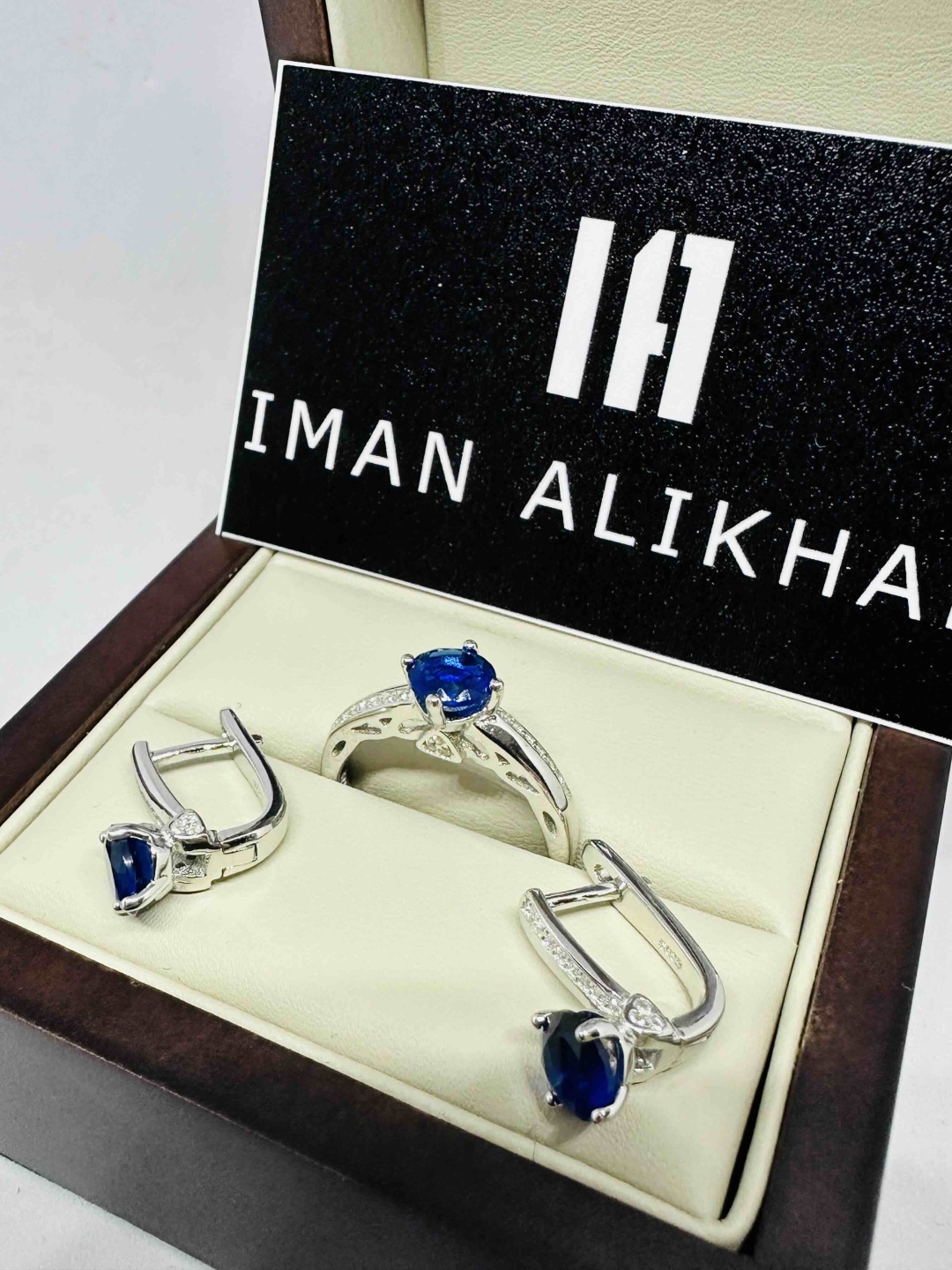 IMAN ALIKHAN Набор лав вес 6.35 г серебро, сапфир