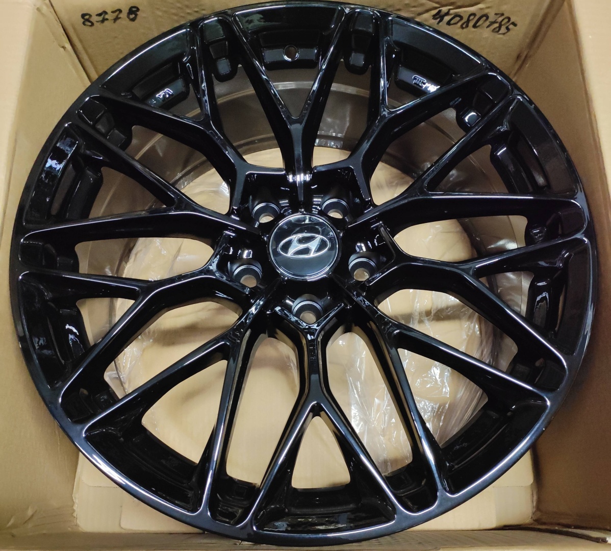 HYUNDAI / KIA R18 New Blike 8x18/5x114.3 D67.1 ET40 4 диска черный