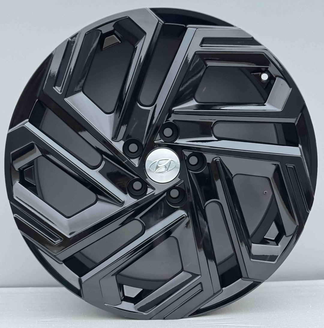RNO Hyundai 11666 7x17/5x114.3 D67.1 ET45 4 диска черный
