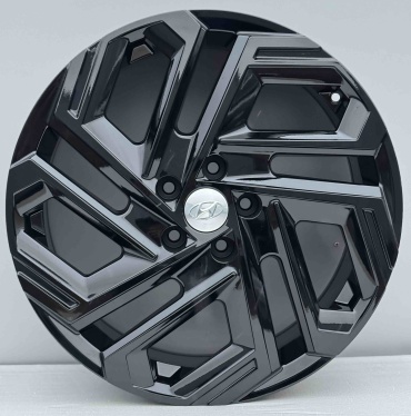 RNO Hyundai 11666 7x17/5x114.3 D67.1 ET45 4 диска черный