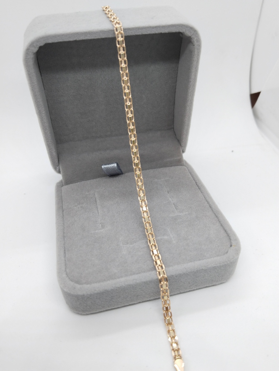Dinara Gold NR 2987 длина 19 см, вес 2 г золото, плетение якорное