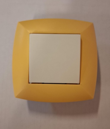 Выключатель клавишный Prodax Pdk2.3-101kb однополюсн. выключатель , белый, желтый