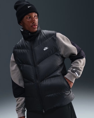 Жилет Nike черный
