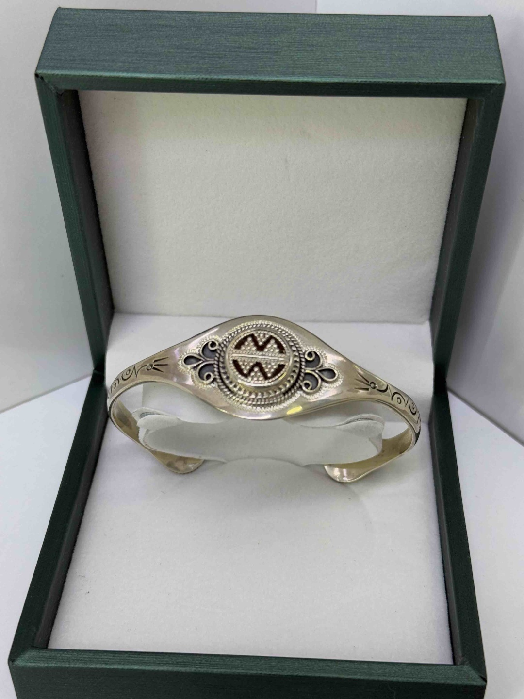 Dendera Jewelry 471к5880 длина 19 см, вес 26 г серебро, плетение отсутствует