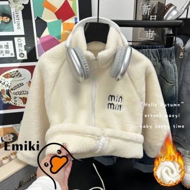 Бомбер Emiki бежевый
