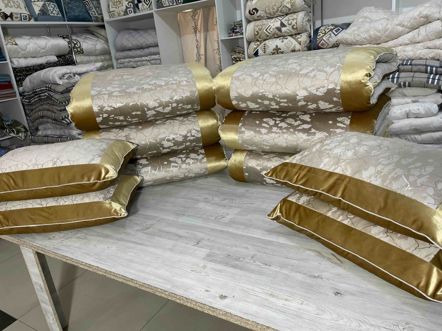 Samruk körpe комплект корпе с подушками 230x80 см, вата, бежевый, золотистый