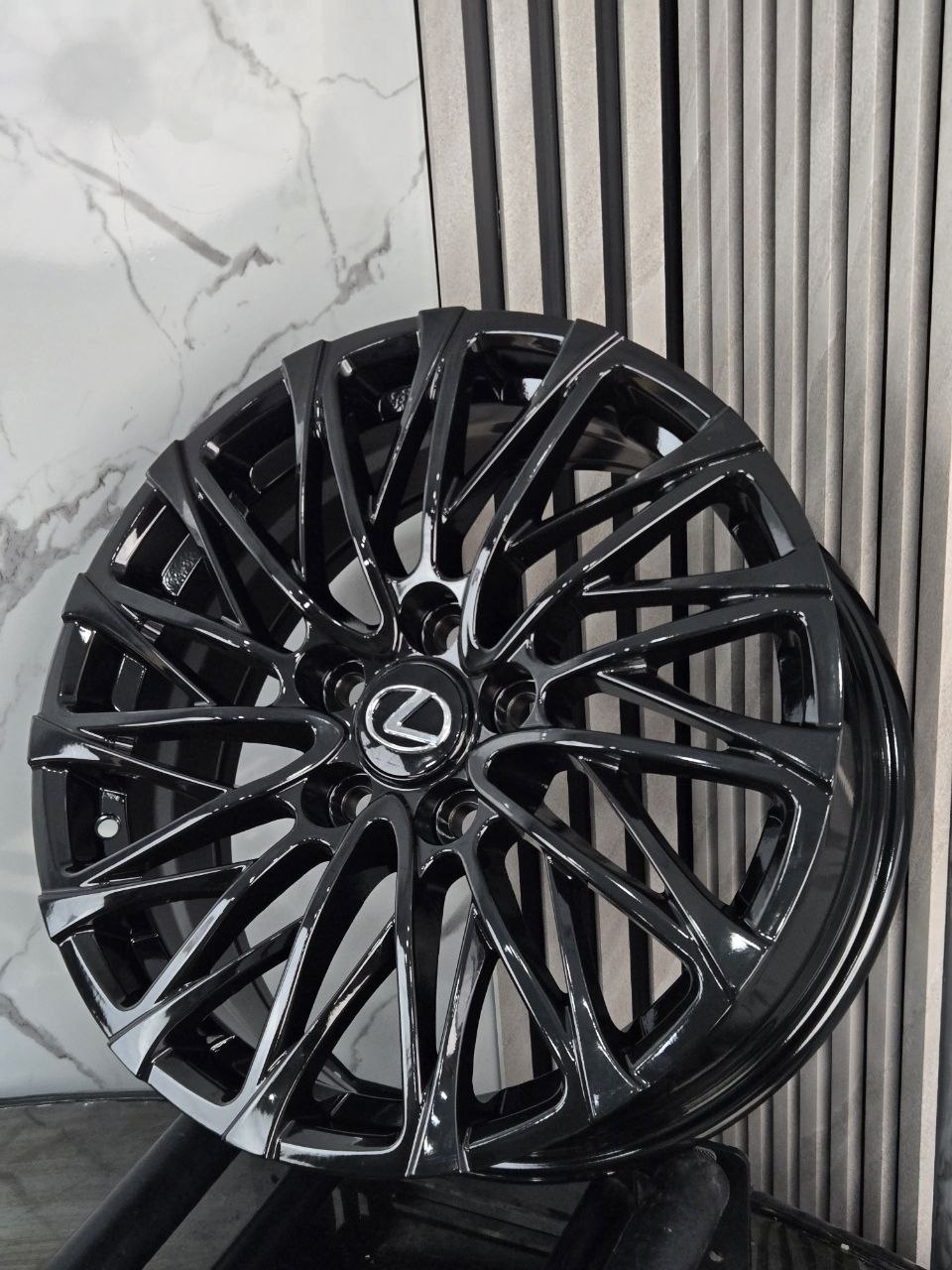 Top Grade lex/toyota 048-7 7x17/5x114.3 D60.1 ET43 4 диска черный