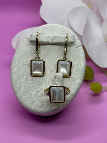 SAR JEWELRY А-03-008_5157_18 вес 12 г золото, бриллиант, перламутр