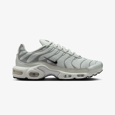 Кроссовки Nike W AIR MAX PLUS серый