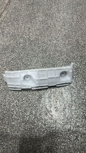 TOYOGuard кронштейн седельного устройства STT74087BA1 Toyota HiAce