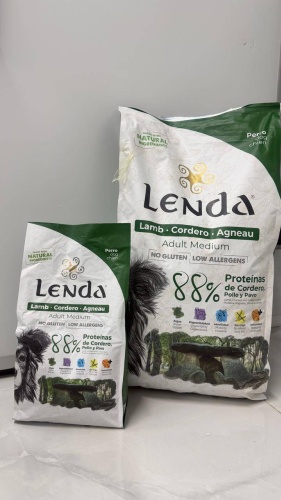 Lenda Ягненок для взрослых средних пород 2 кг