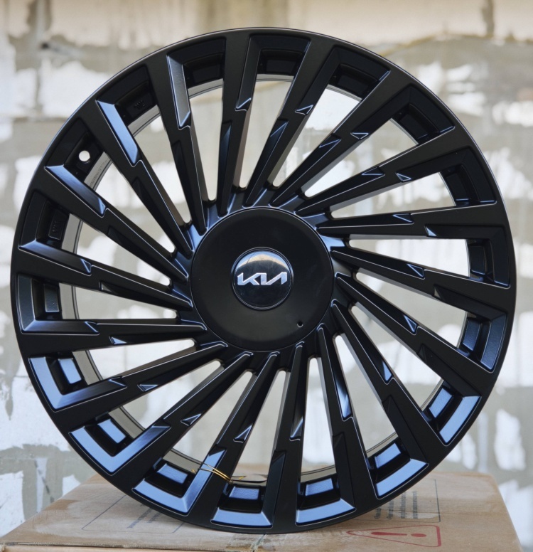 HYUNDAI / KIA t/g 943875 7.5x18/5x114.3 D67.1 ET48 4 диска черный матовый