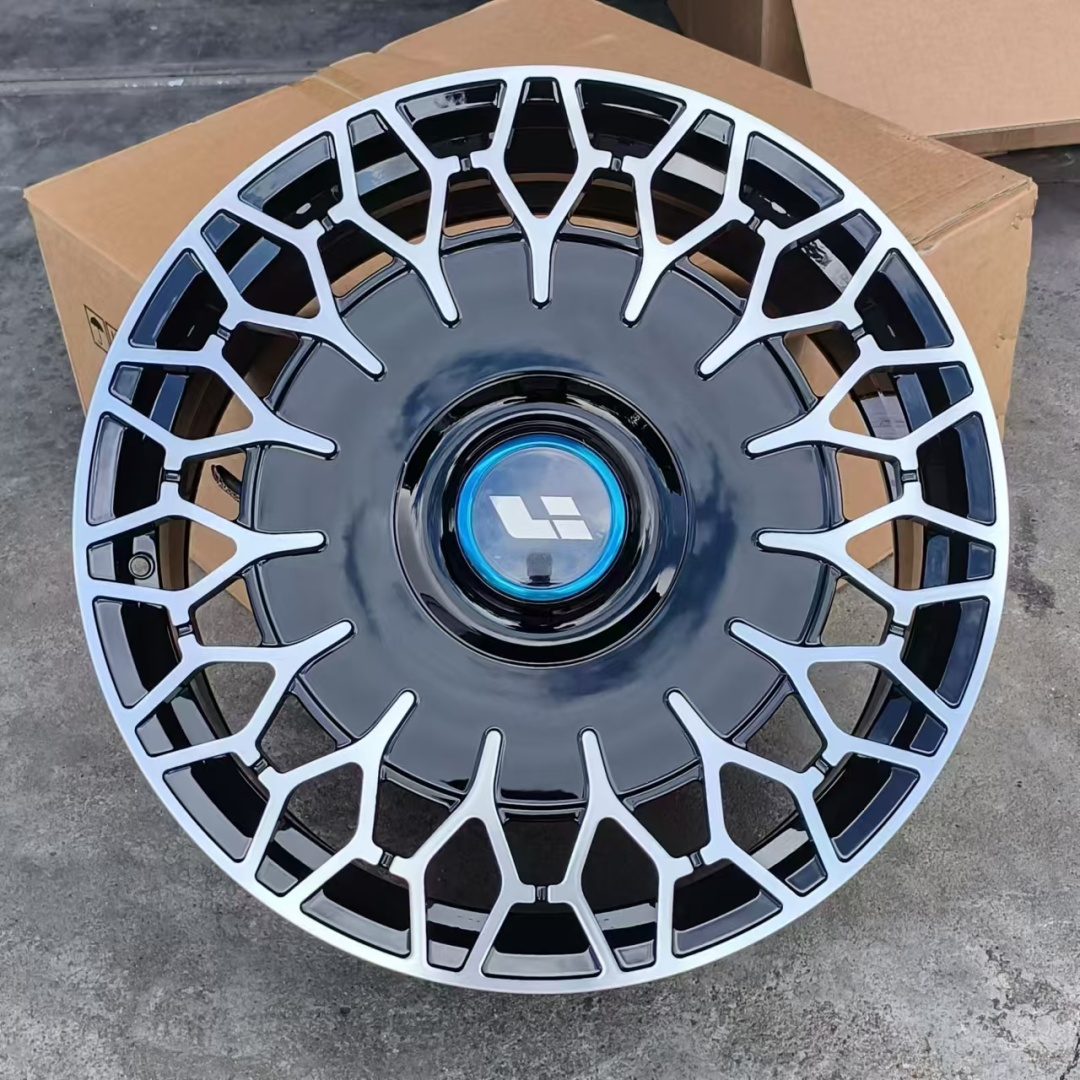Кованые диски на Lixiang 9x21/5x120 D62.5 ET30 4 диска серебристый