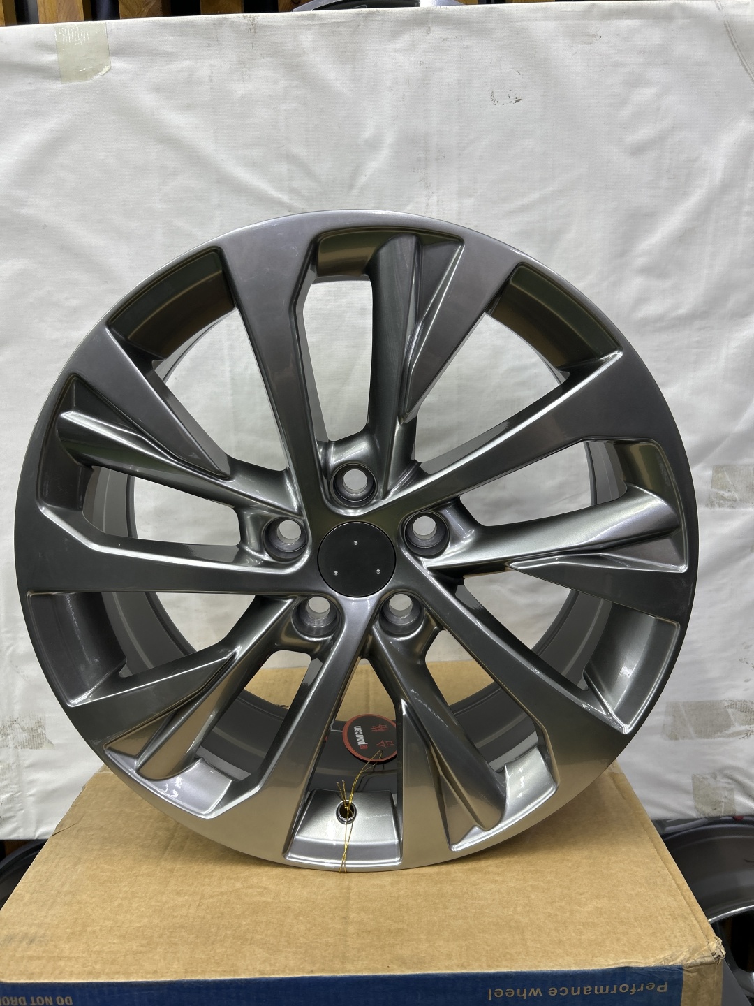LKN Lkn21 7.5x18/5x114.3 D60.1 ET40 4 диска графит