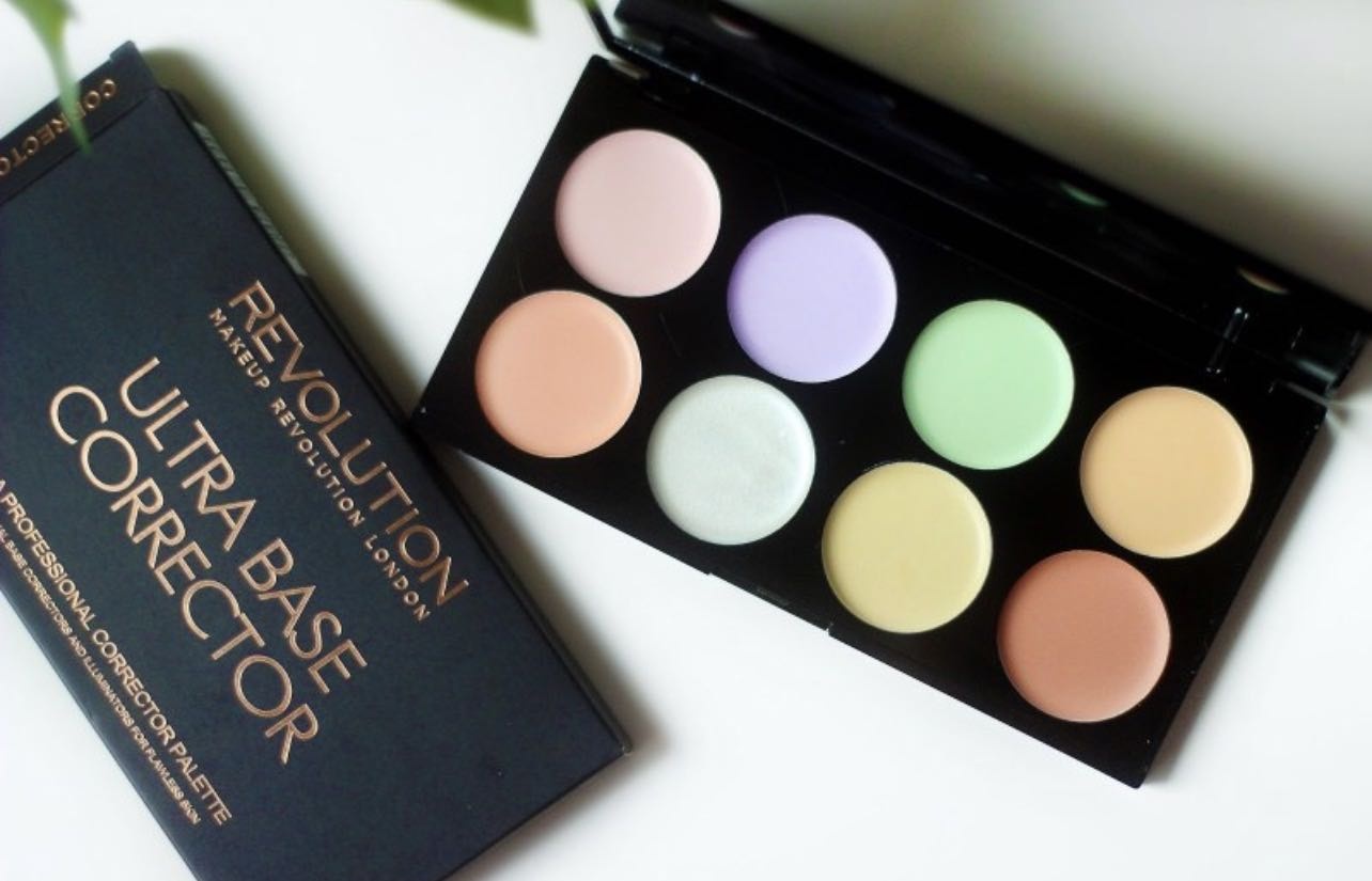 REVOLUTION Ultra Cream Contour Palette корректор 01