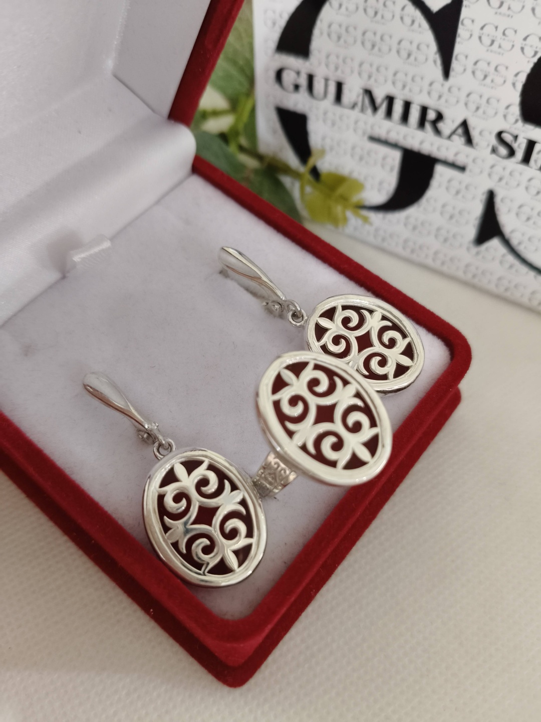 Gulmira Silver GSilver Қазақша Ою Комплект 18/99 вес 18.99 г серебро, пластик