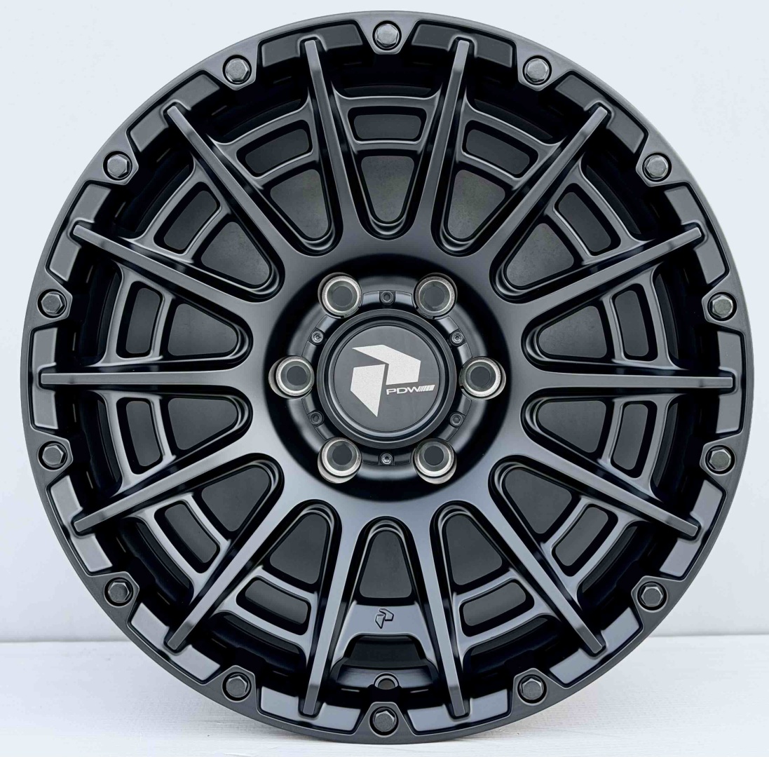 RNO PDW 5645 8.5x17/6x139.7 D106.1 ET1 4 диска черный