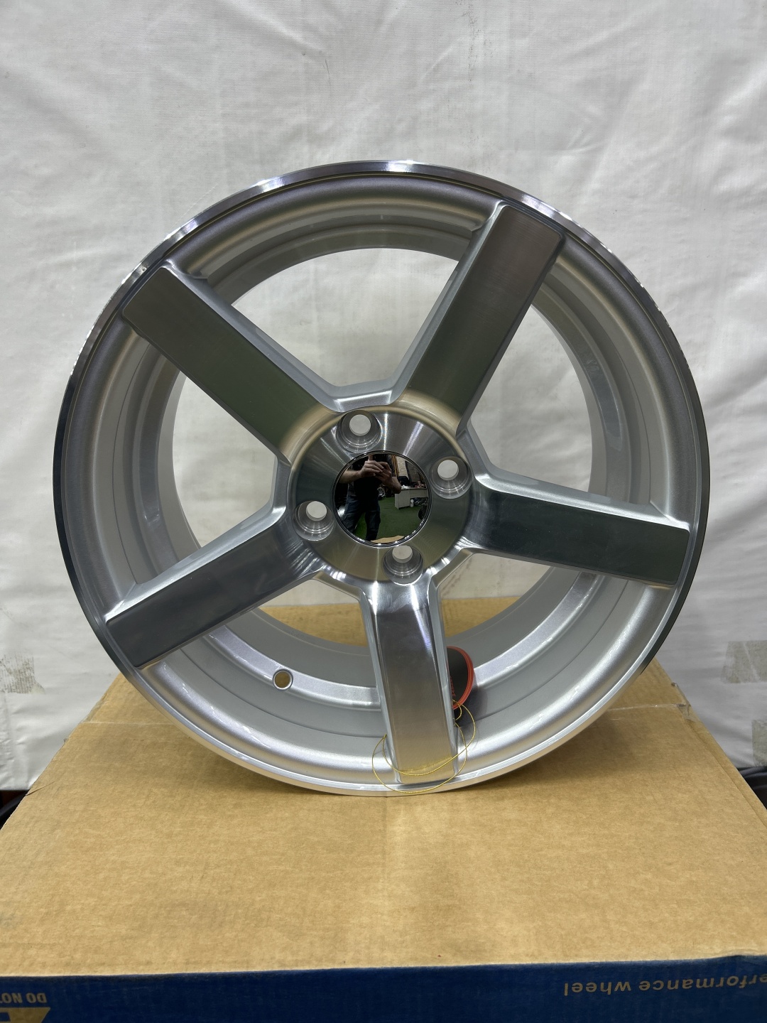 LKN Lkn10 7x15/4x100 D67.1 ET30 4 диска серебристый