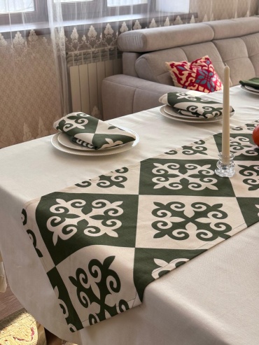 Дорожка с салфетками 350x40 см, дак, 7 шт