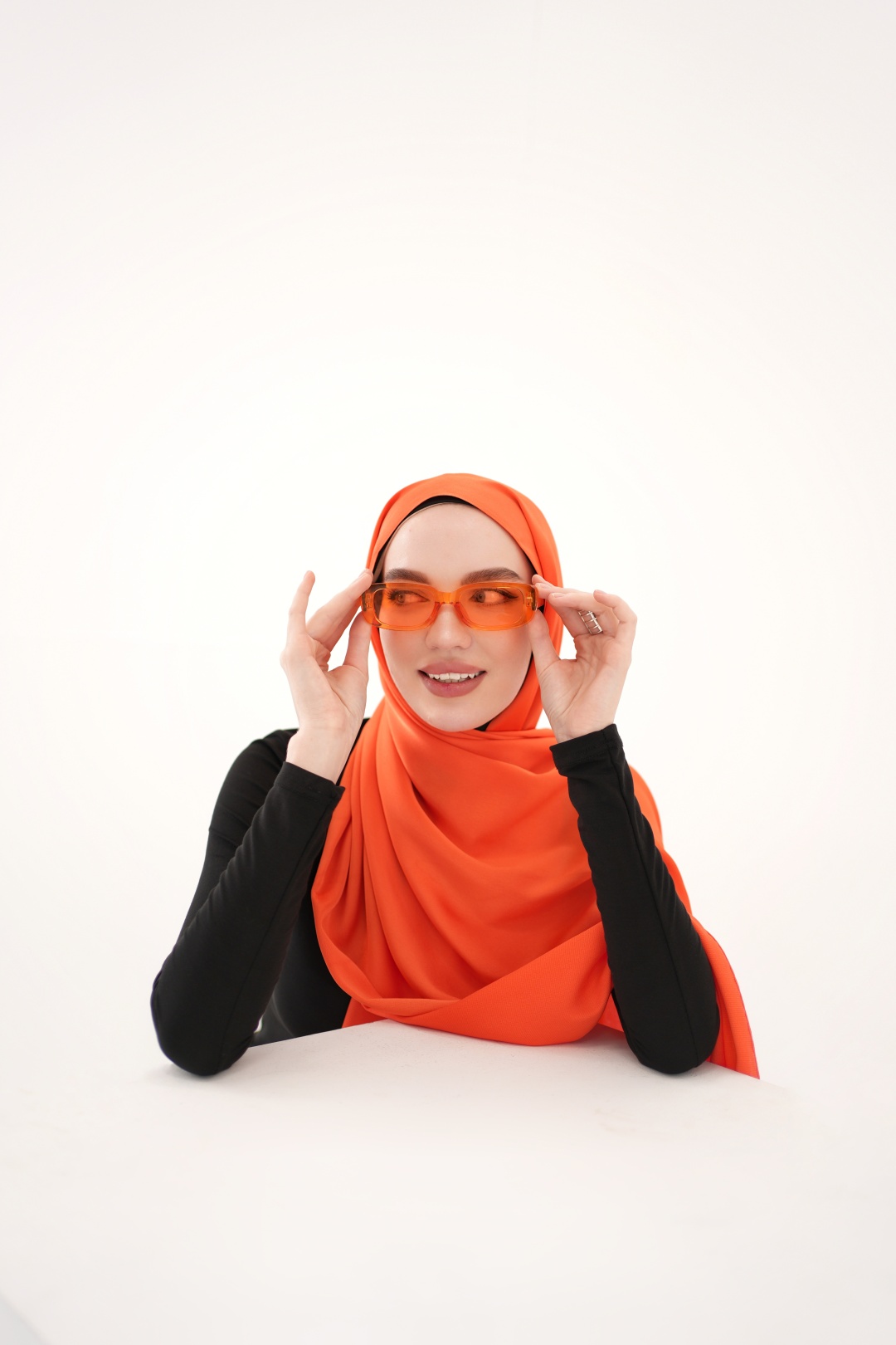 Шарф AISHA DUKEN шелк 180 x 70 см