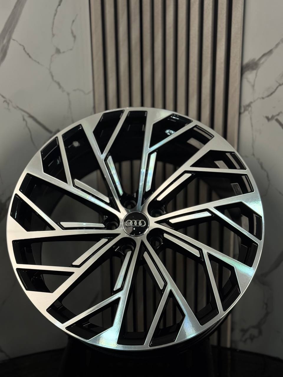 Top Grade audi fbx169-20 9x20/5x112 D66.5 ET35 4 диска серебристый