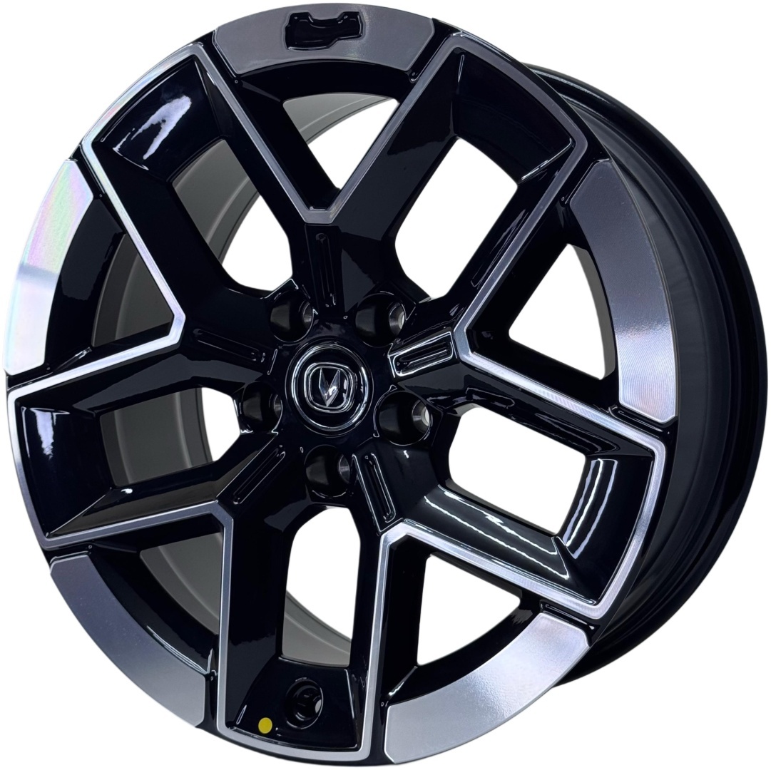 RNO CHANGAN CS55 plus 8x18/5x114.3 D60.1 ET28 4 диска черный, серебристый