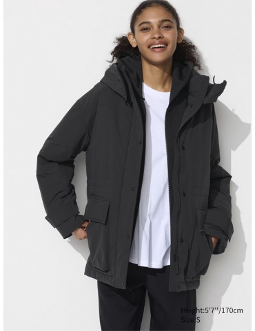 Зимняя куртка Uniqlo черный