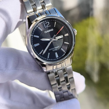 Кварцевые CASIO Watch-1335D-1 нержавеющая сталь