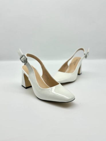 Босоножки EMMA Shoes белый