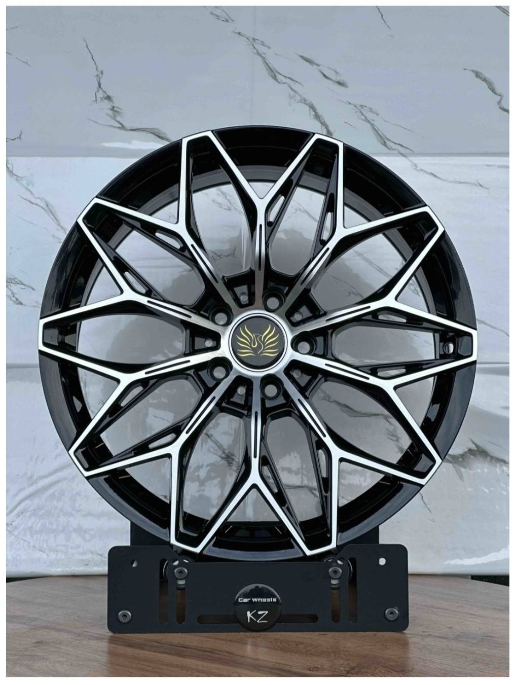 Top Grade YL3386 8.5x19/5x114.3 D73.1 ET35 4 диска черный, серебристый