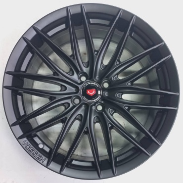 Vossen 2078 7.5x17/4x100 D67.1 ET35 4 диска черный матовый