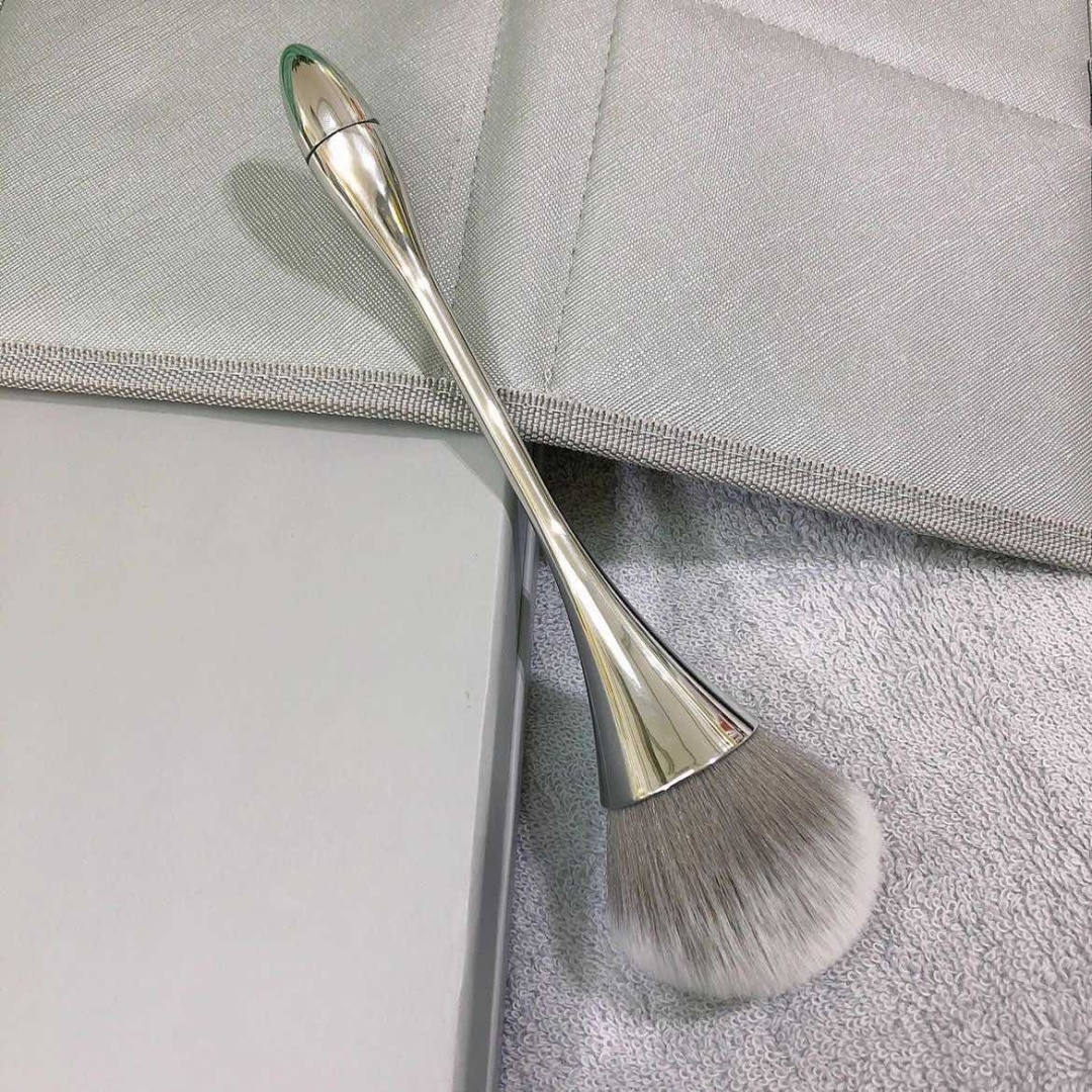 NAIL PRO щетка сметка пластик, колонок 1 шт