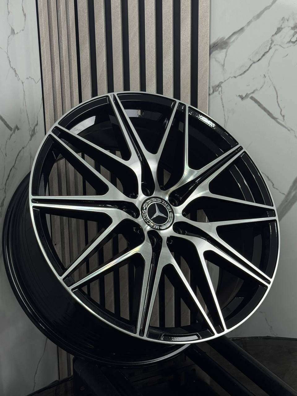 Top Grade EXPFBX156 8.5x20/5x112 D66.6 ET40 4 диска черный, серебристый