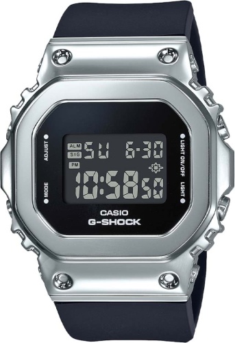Кварцевые CASIO GM-S5600U-1ER сталь, полимер