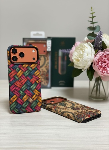 Чехол Nomad для Apple iPhone 17 Pro многоцветный