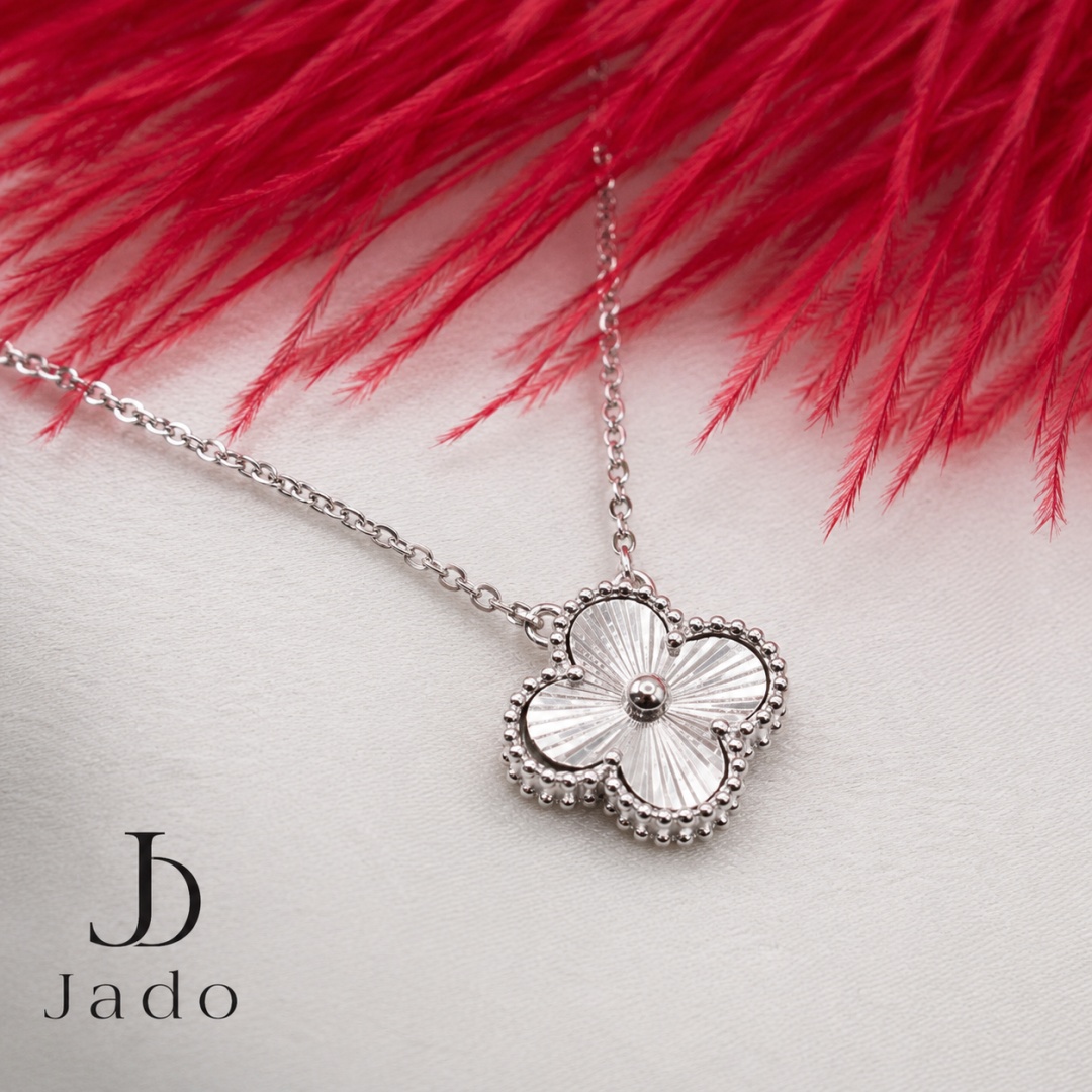 Колье Jado Jewellery 290502 длина 45 см вес 4.03 г серебро, без вставок