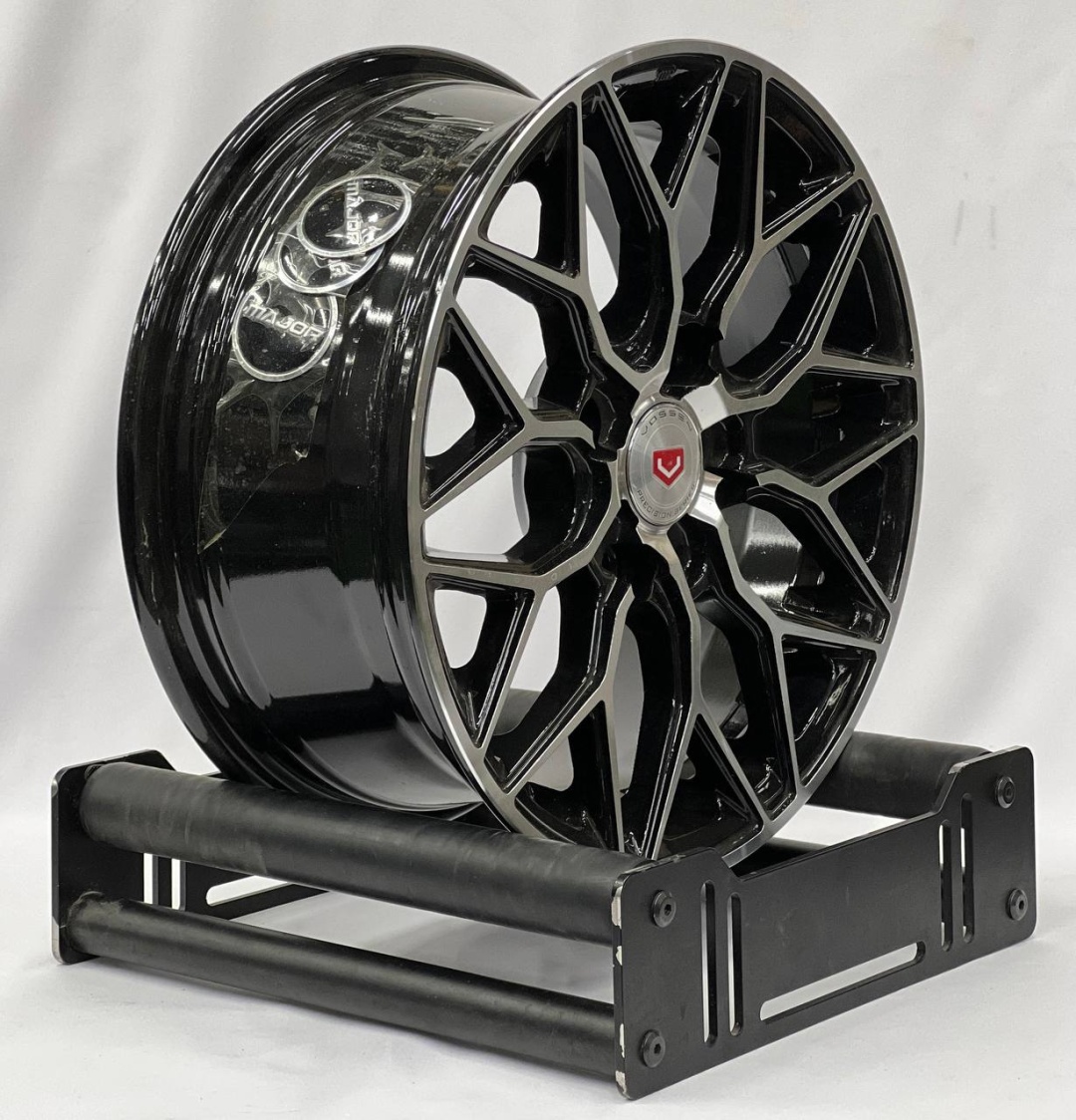 RNO 1024 7x15/4x100 D67.1 ET35 4 диска черный, серебристый