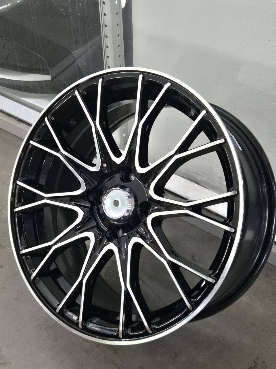 Top Grade SHF4890 7x16/4x100 D67.1 ET40 4 диска черный, серебристый