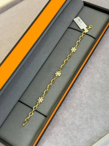 BAQ BRAND 84521635 длина 14 см, вес 3.76 г золото, плетение шопард