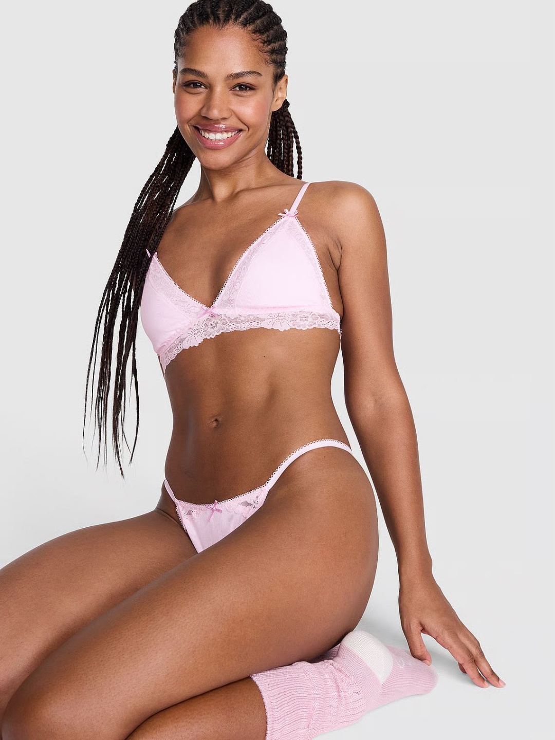 Комплект нижнего белья Victoria’s Secret розовый