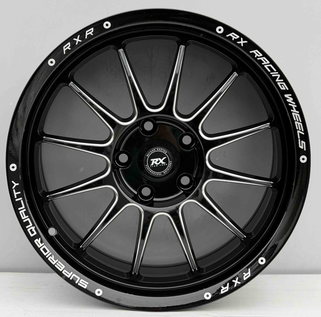 RNO 3076 7.5x17/5x114.3 D67.1 ET38 4 диска черный
