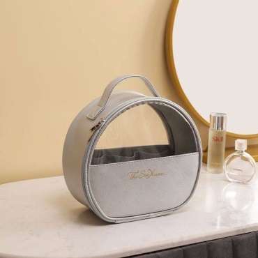 360 косметичка искусственная кожа серебристый 23X21 см
