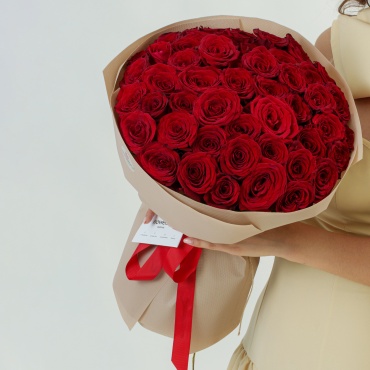 Flower.kz моно-букет в оформлении роза 51 шт 50 см