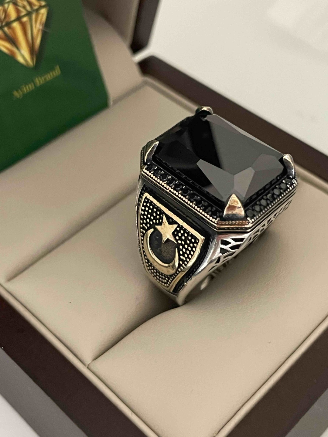 Ayim Brand JJA размер 22 вес 24.24 г серебро, оникс