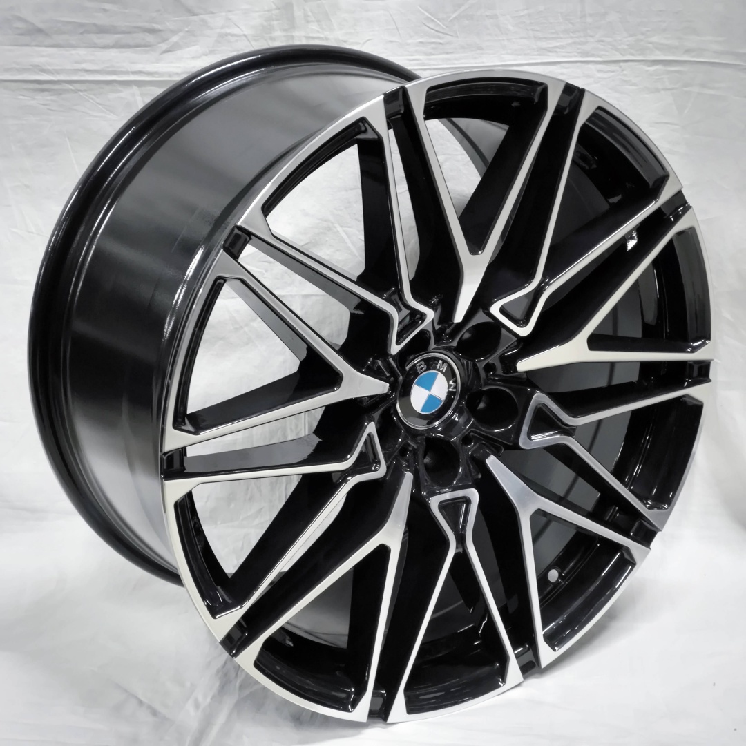 RNO 5771 10/11x20/5x120 D74.1 ET40 4 диска черный, серебристый
