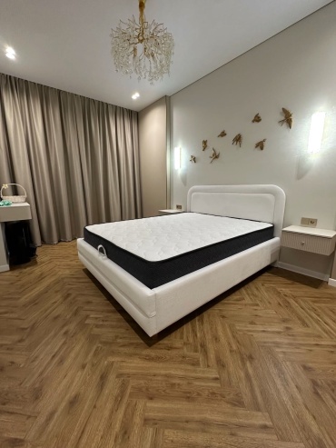 Кровать SM Company Pure двуспальная, 160x200 см (с матрасом, подъёмный механизм) белый, мультиколор