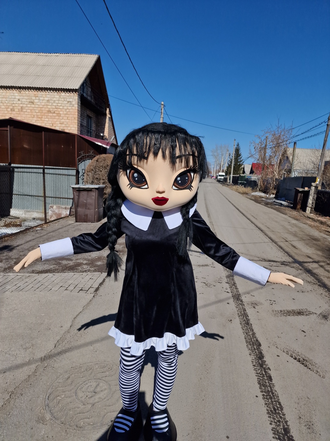Карнавальный костюм Event Mascot Ростовая кукла Уэнсдей мультиколор